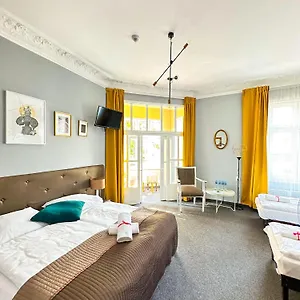 Vendégház Expolis Residence - City Center - 24H #Betterthanyourex, Poznań